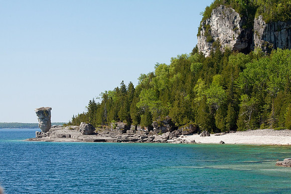 A view of Flowerpot Island