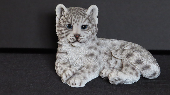 SNOW LEOPARD