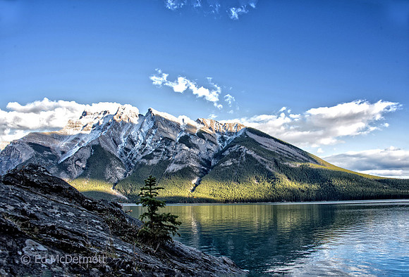 Lake Minnewanka