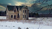 Ghost Mansion  (on 9th Line NORTH of Bloomington)