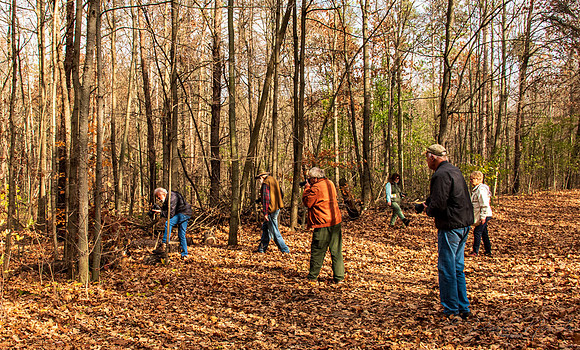 Couple of shots of the group on the trail.
