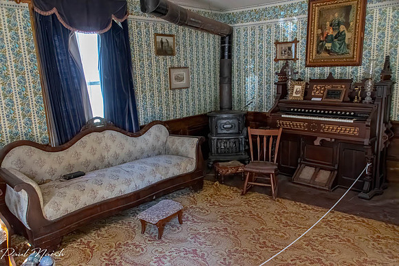 3. Lee House